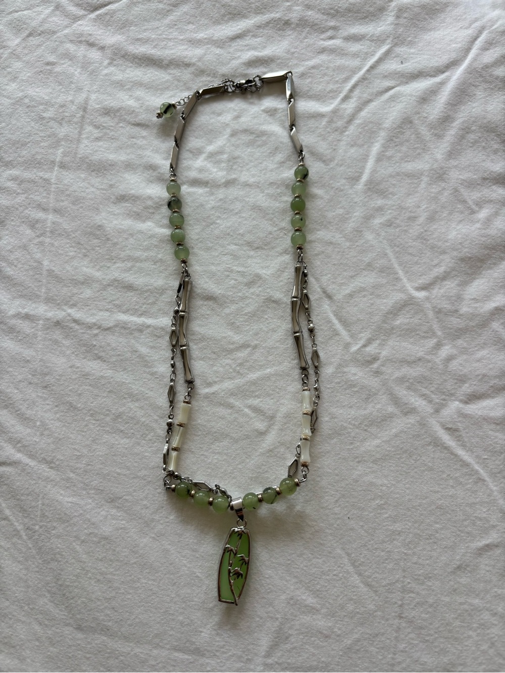 Jade and silver Pendant Necklace - vintage